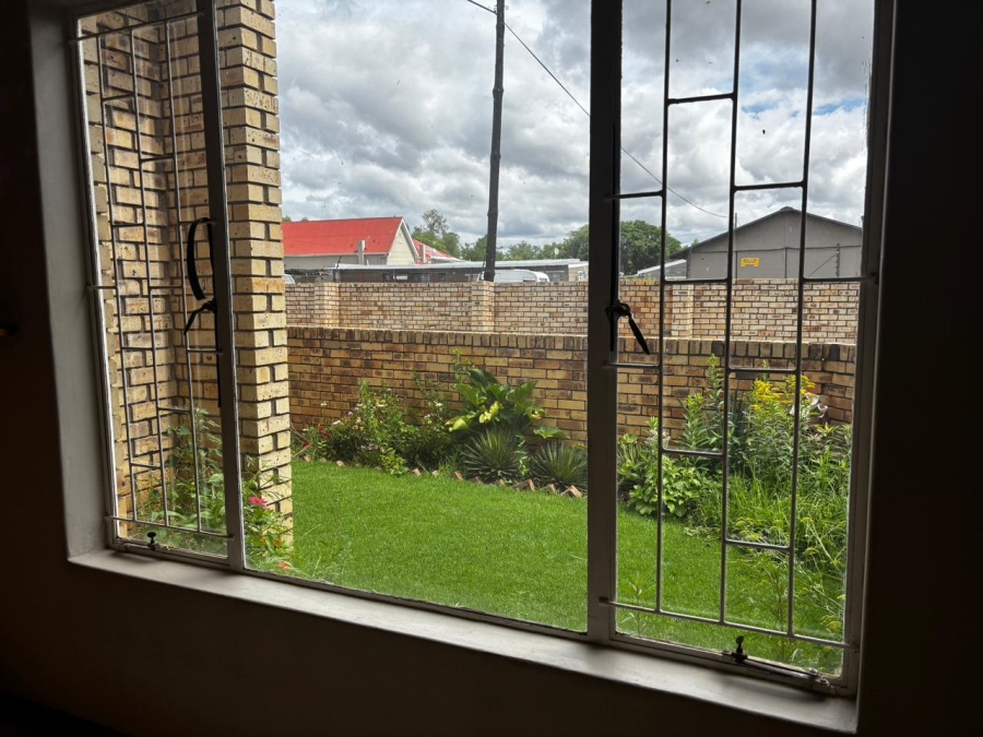 2 Bedroom Property for Sale in Aliwal North Eastern Cape